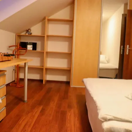 4 Apartment *