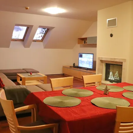 4 아파트 타트란스카롬니카